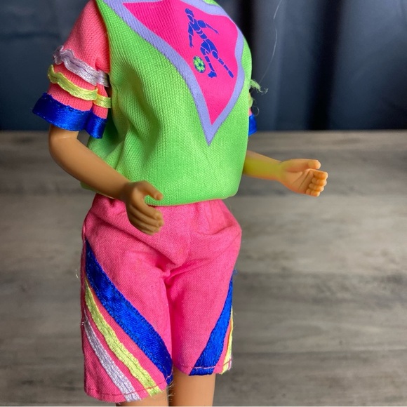 Soccer Player Doll, Blonde Hair Blue Eyes - Picture 3 of 11